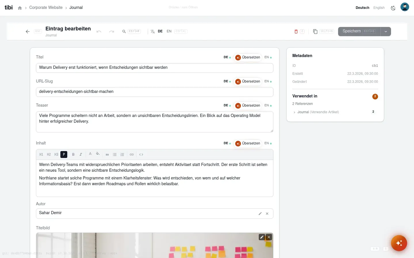 Eintrag-Editor mit Sprachleiste DE EN und Übersetzen-Schaltflächen an den Feldern